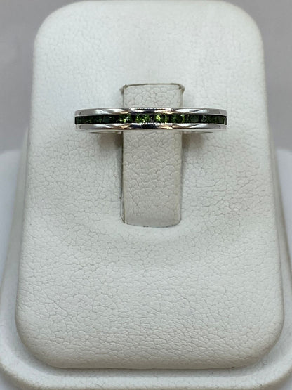 Anillo Eternity con Zirconia Verde en Plata 925