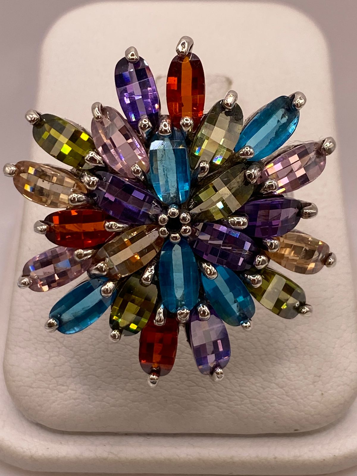 Anillo Floral Multicolor con Zirconias en Plata Ley 925