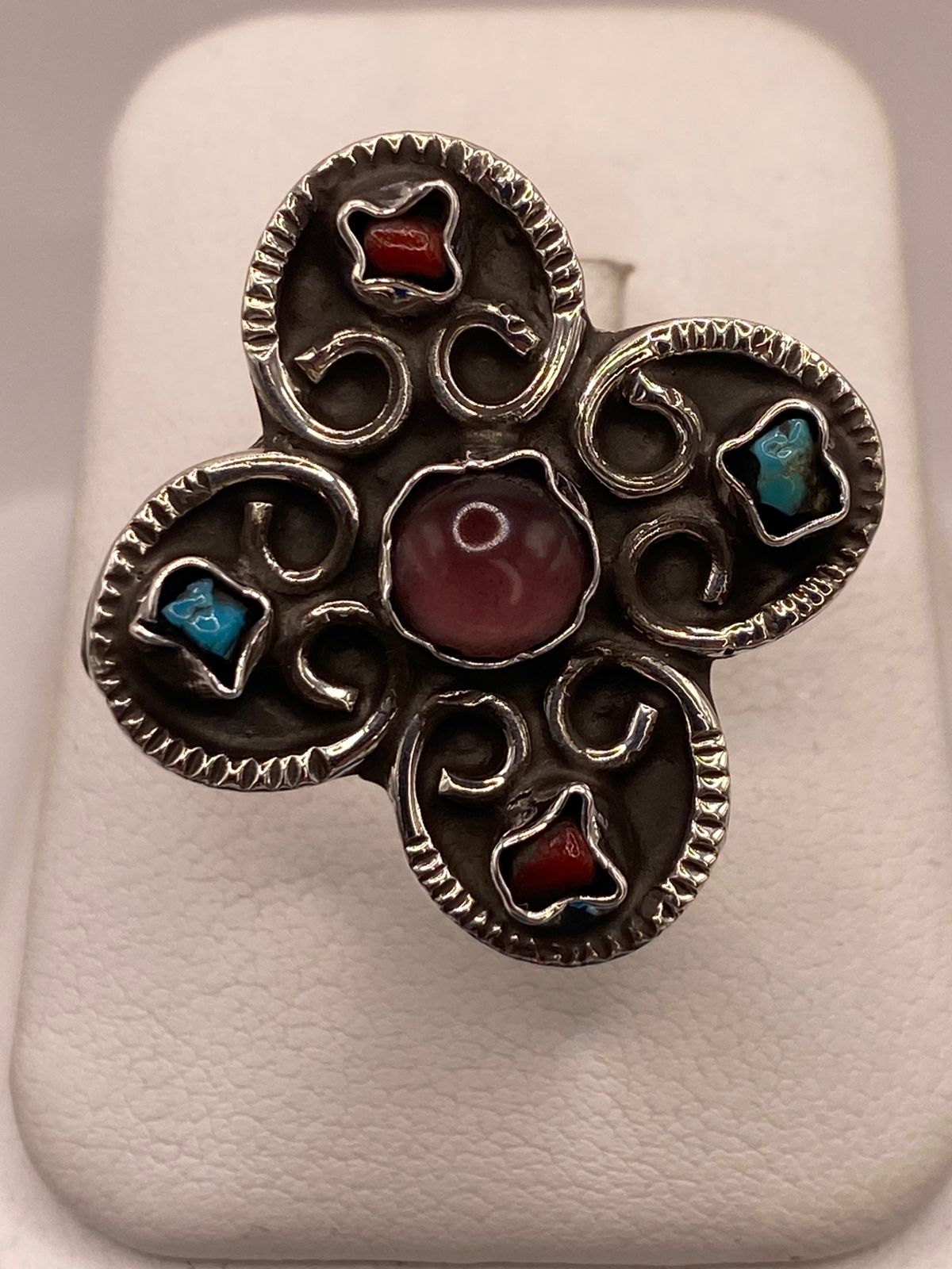 ANILLO FLORAL DE PLATA LEY 925 CON AMATISTA, JASPE Y TURQUESA