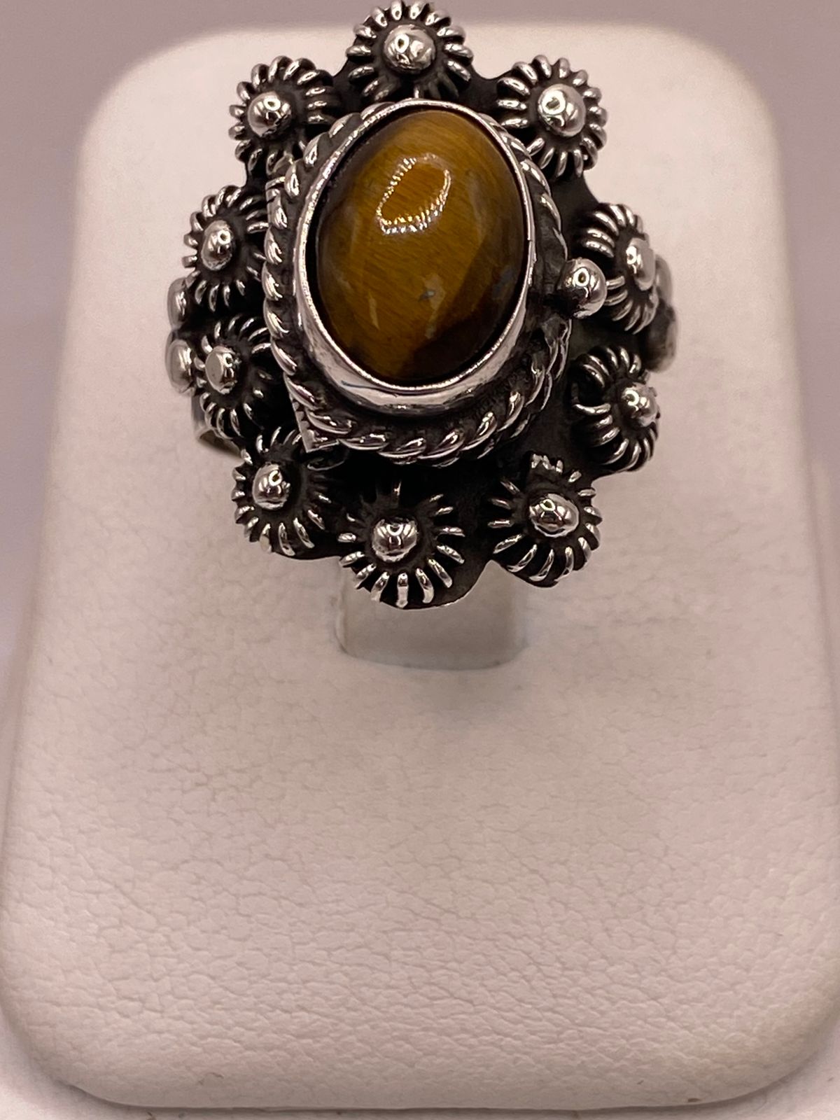 Anillo Floral de Plata Ley 925 con Ojo de Tigre