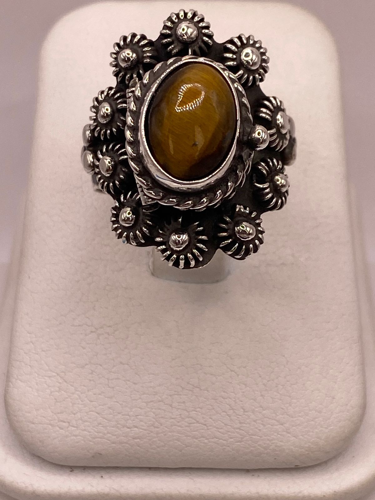Anillo Floral de Plata Ley 925 con Ojo de Tigre