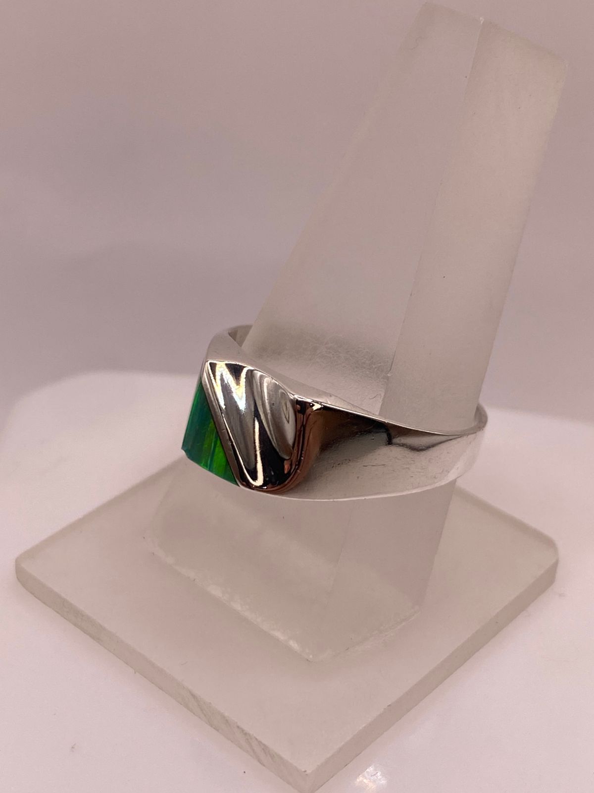 Anillo Geométrico de Plata Ley 925 con Ópalo de Fuego