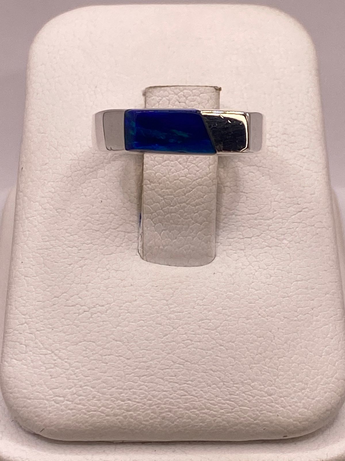 Anillo Geométrico de Plata Ley 950 con Ópalo Azul