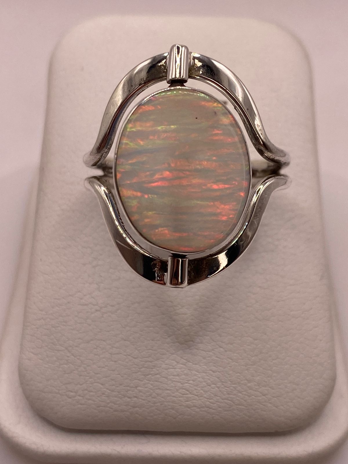 Anillo Giratorio Doble Vista de Ópalo de Fuego en Plata .925, vista de detalle