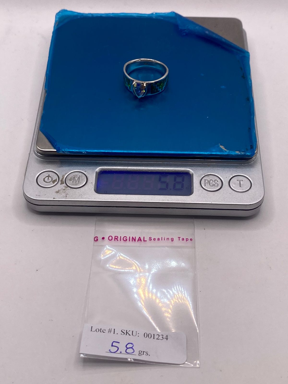 ANILLO GRECA ESCALONADA ÓPALO VERDE & ZIRCONIA CRISTAL ARCOÍRIS  PLATA 950