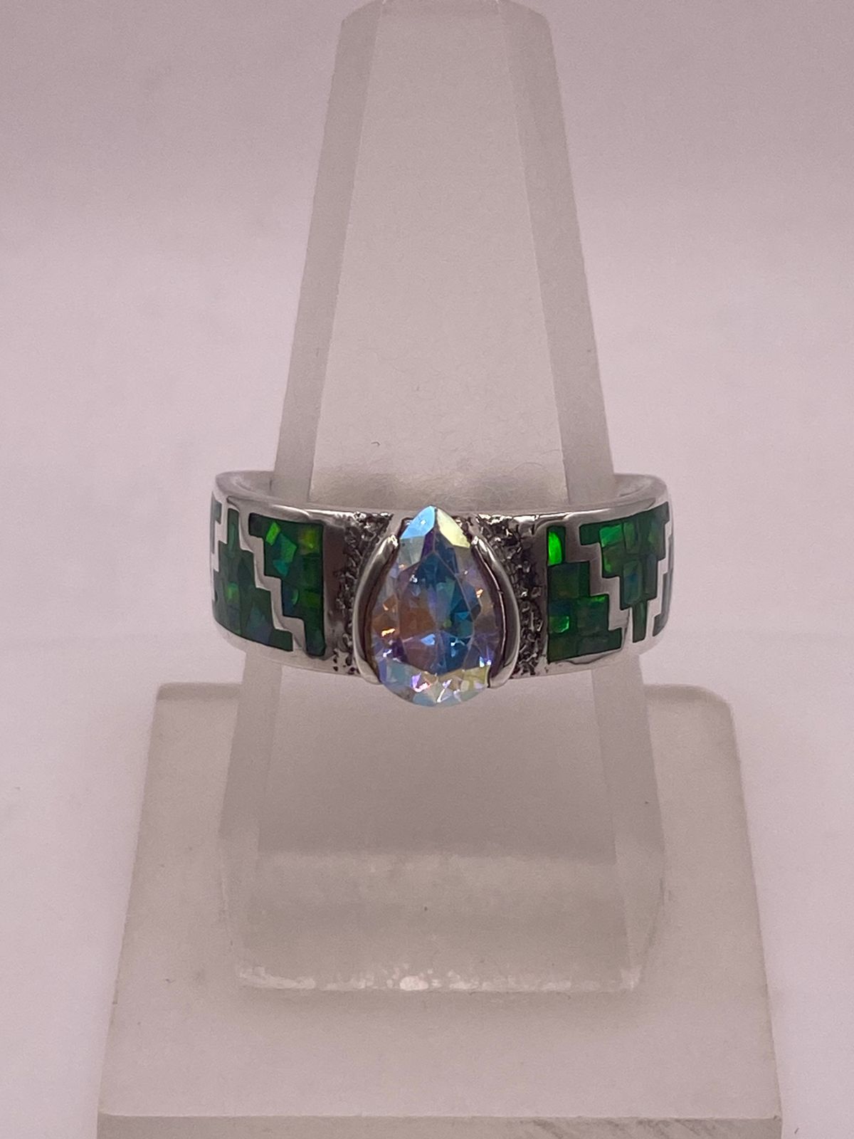 ANILLO GRECA ESCALONADA ÓPALO VERDE & ZIRCONIA CRISTAL ARCOÍRIS  PLATA 950