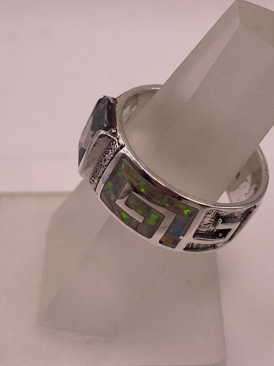 ANILLO GRECA CON ÓPALO DE FUEGO Y ZIRCONIA EN PLATA LEY .950