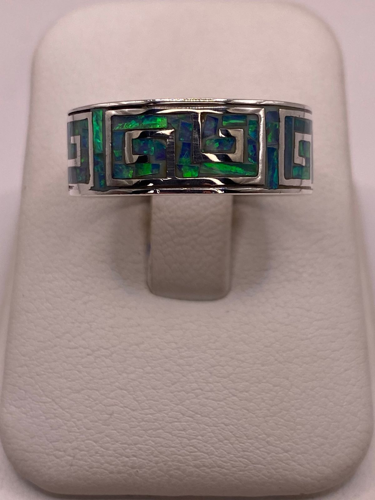 ANILLO GRECA DE PLATA LEY 950 CON ÓPALO AZUL Y VERDE