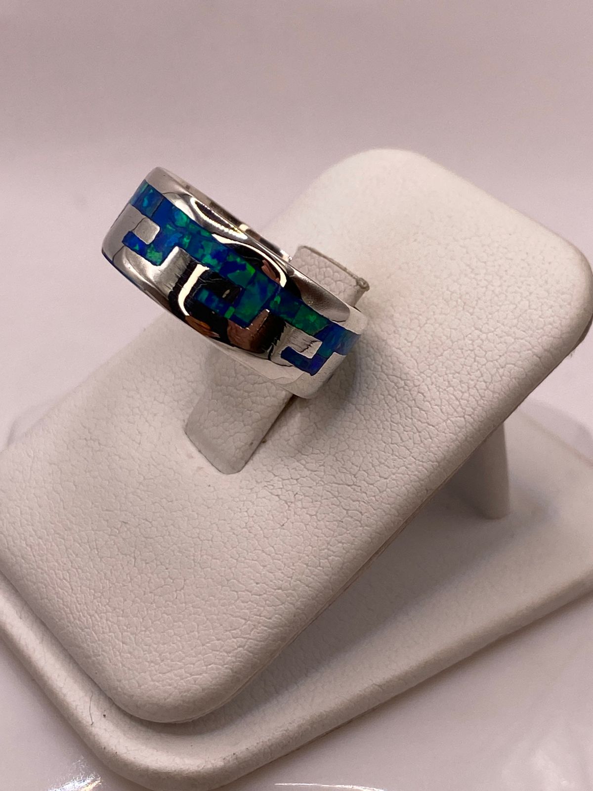 Anillo Greca de Plata Ley 950 con Ópalo de Fuego Azul Marino