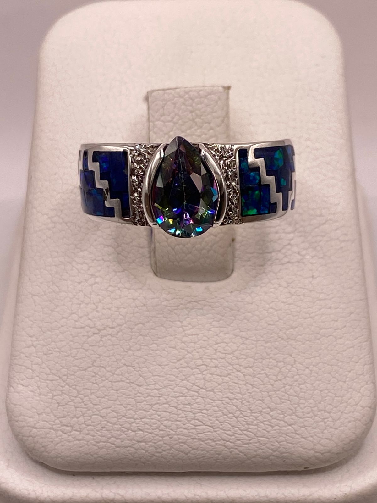 ANILLO GRECA DE PLATA LEY 950 CON ÓPALO DE FUEGO Y ZIRCONIA