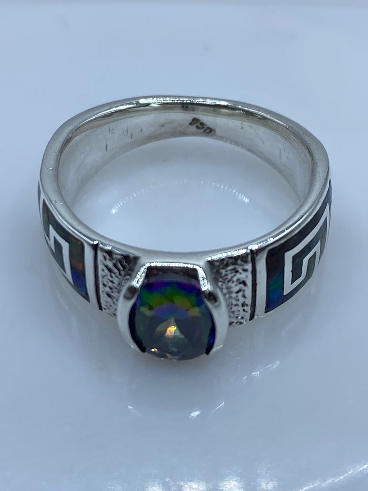 ANILLO GRECA DE PLATA .950 CON ÓPALO DE FUEGO Y ZIRCONIA