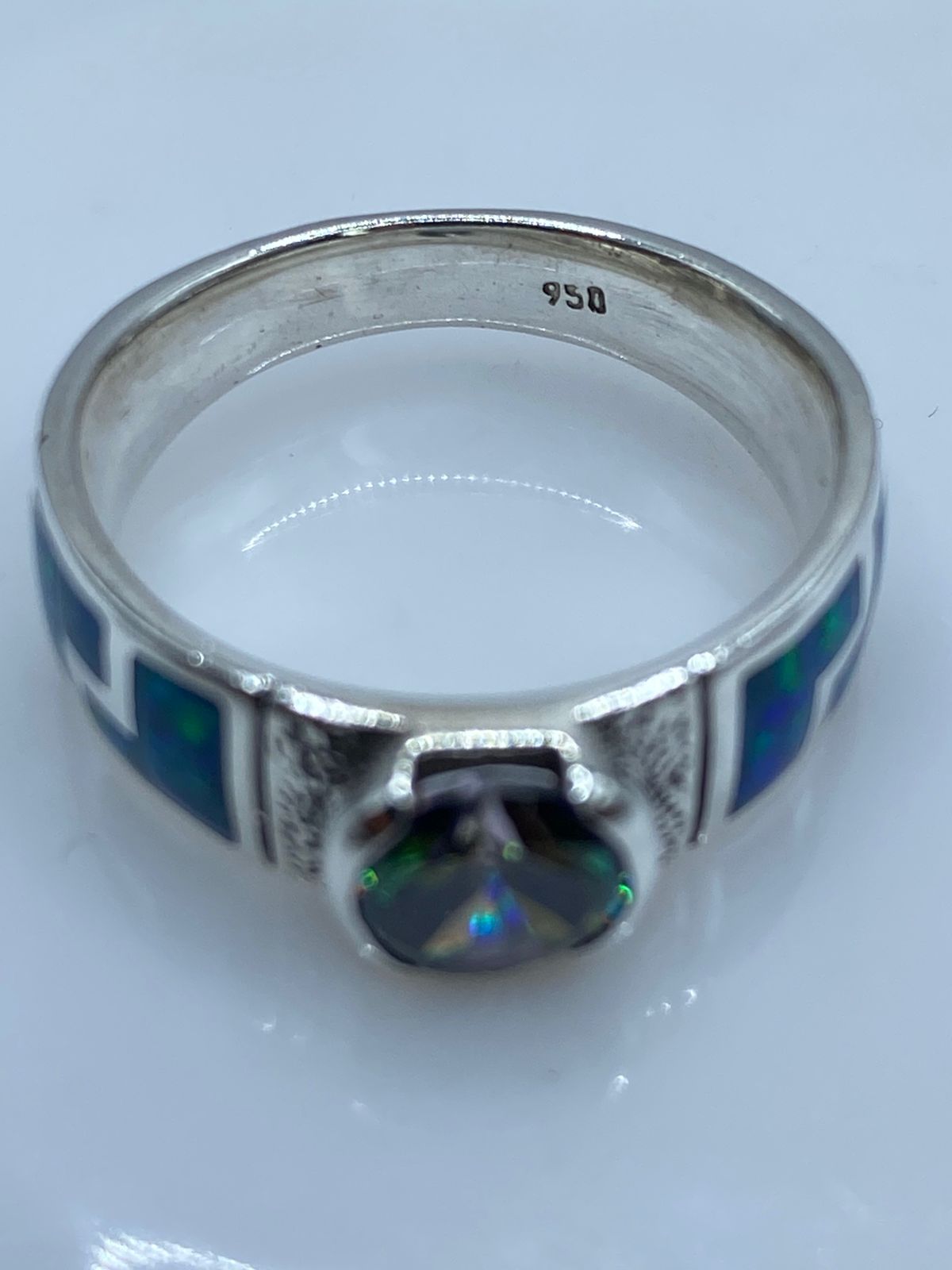 Anillo Greca de Plata .950 con Ópalo de Fuego y Zirconia