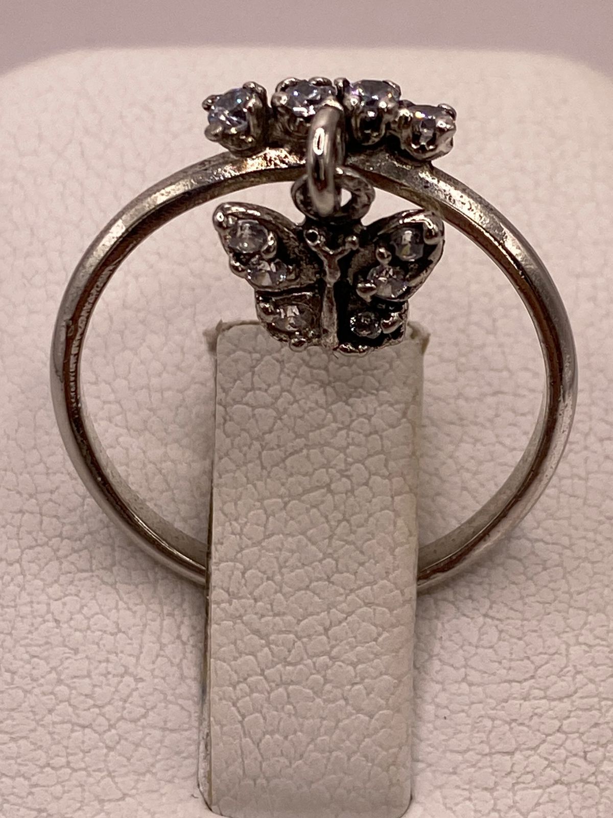Anillo de Mariposa Colgante con Zirconias Blancas en Plata Ley 925
