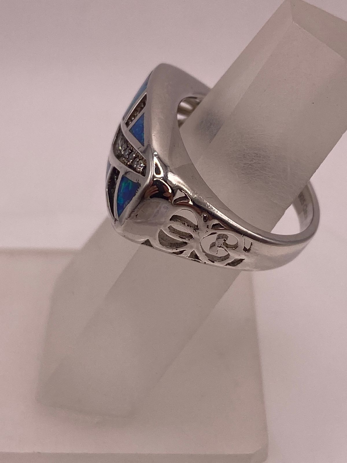 Anillo Moderno Ópalo Azul & Zirconia Diamante Plata 925