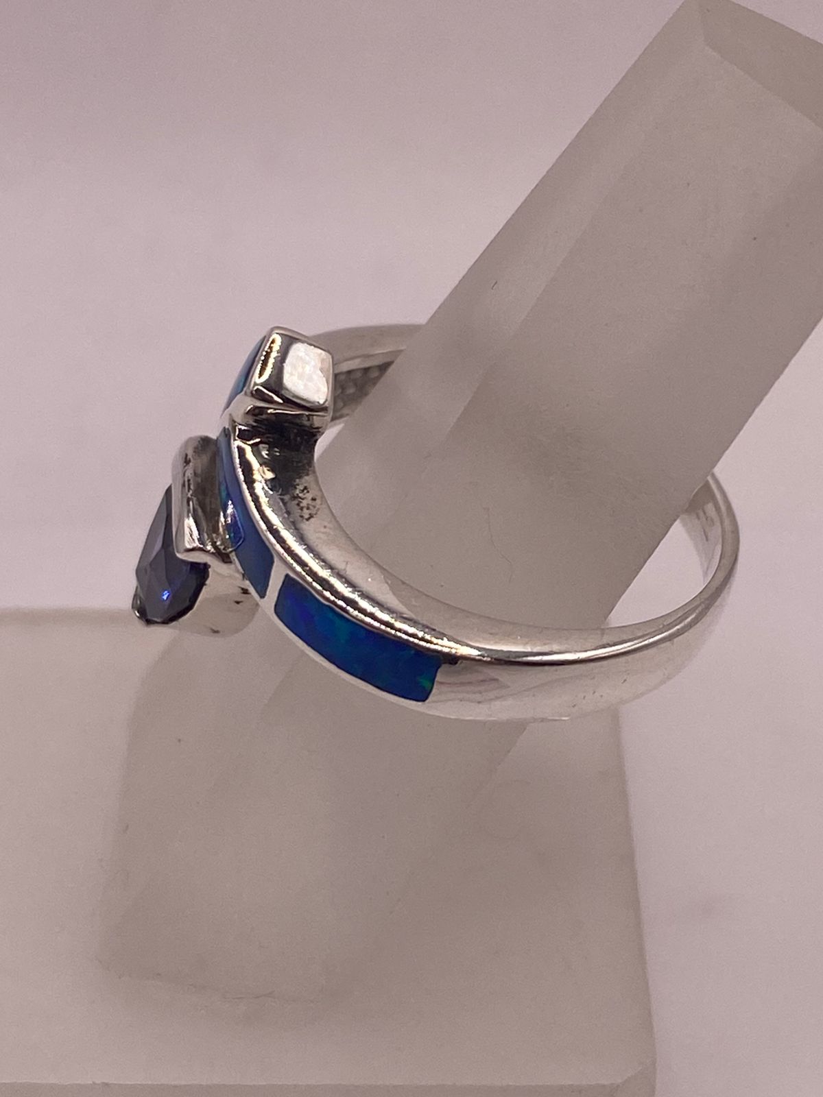 Anillo Moderno Ópalo Azul & Zirconia Tanzanita Trillion Plata 950