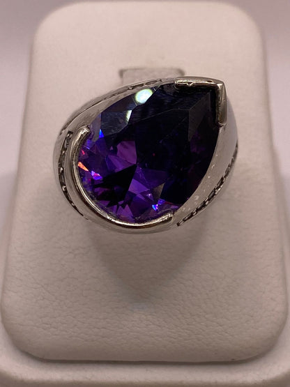 Anillo Moderno con Zirconia Morada en Plata Ley 925