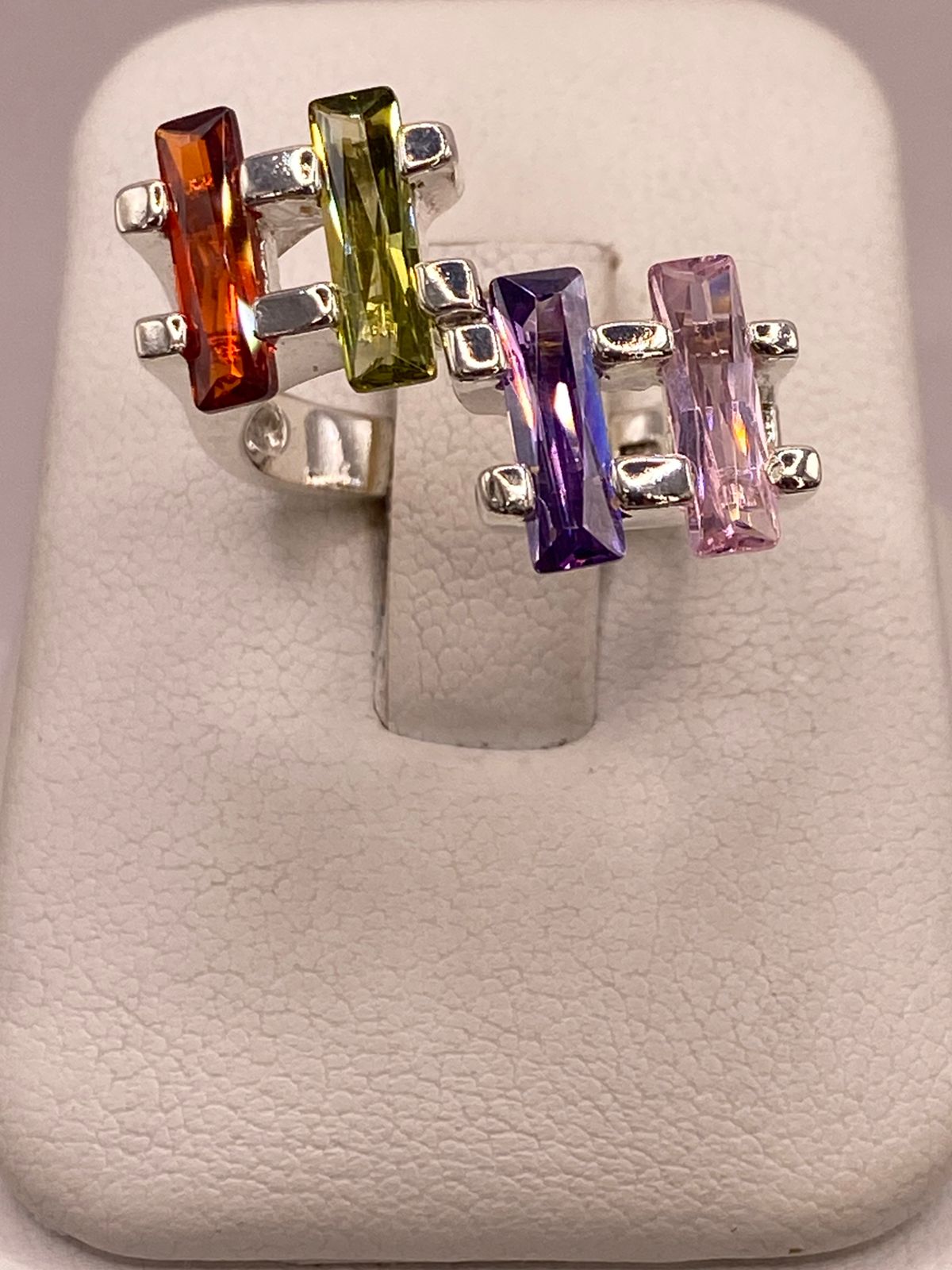 Anillo Multicolor de Zirconias Baguette Plata Ley 925