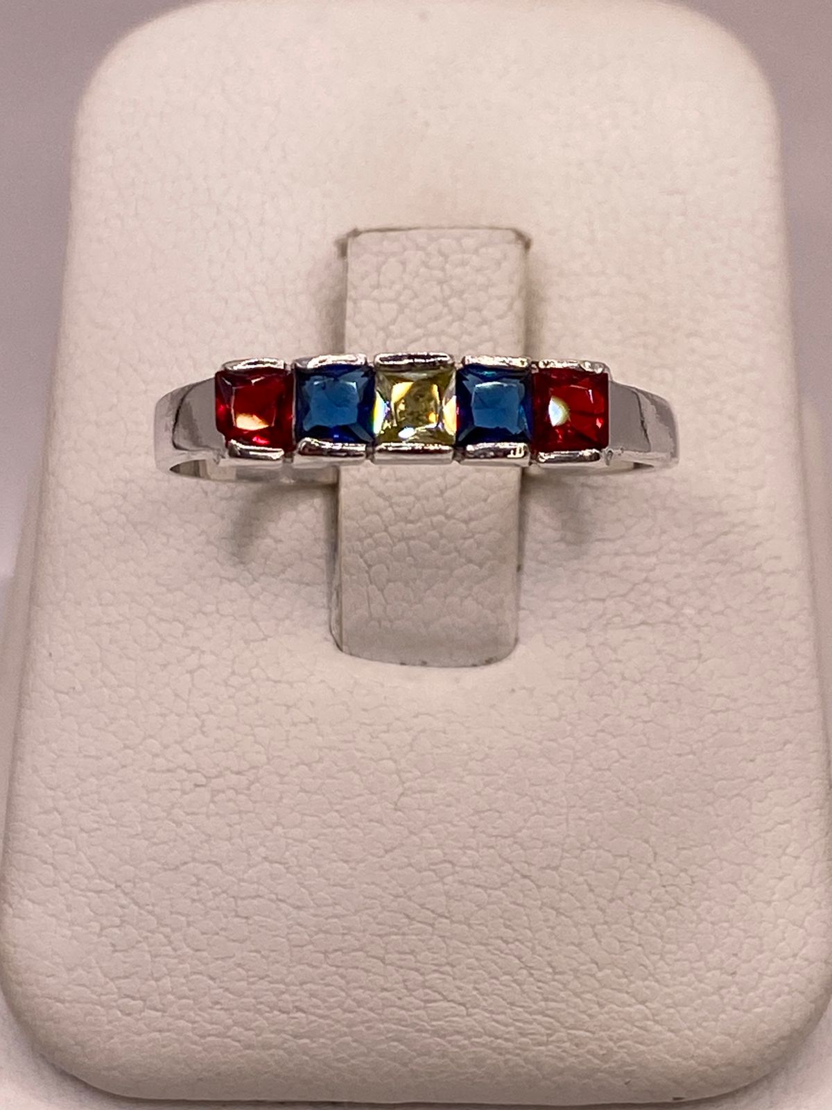 Anillo Multicolor con Zirconias en Plata Ley 925