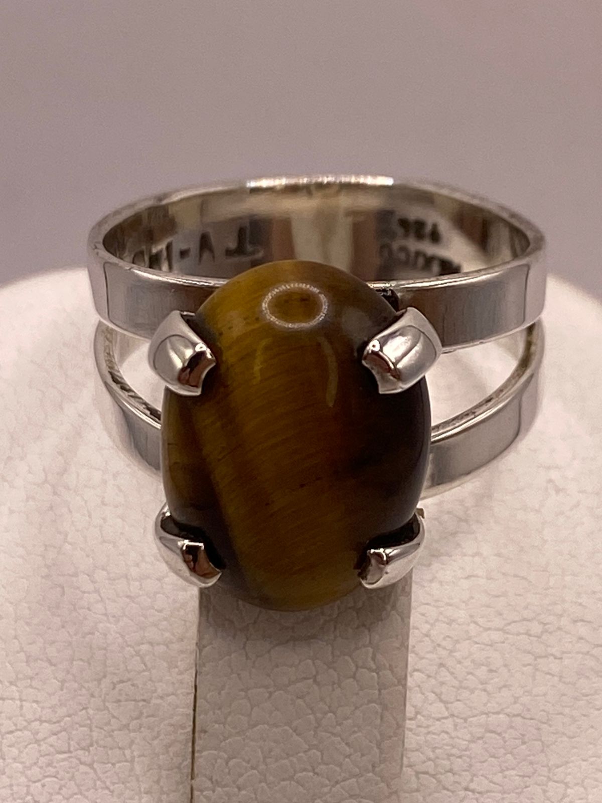 ANILLO OJO DE TIGRE DE PLATA LEY 925