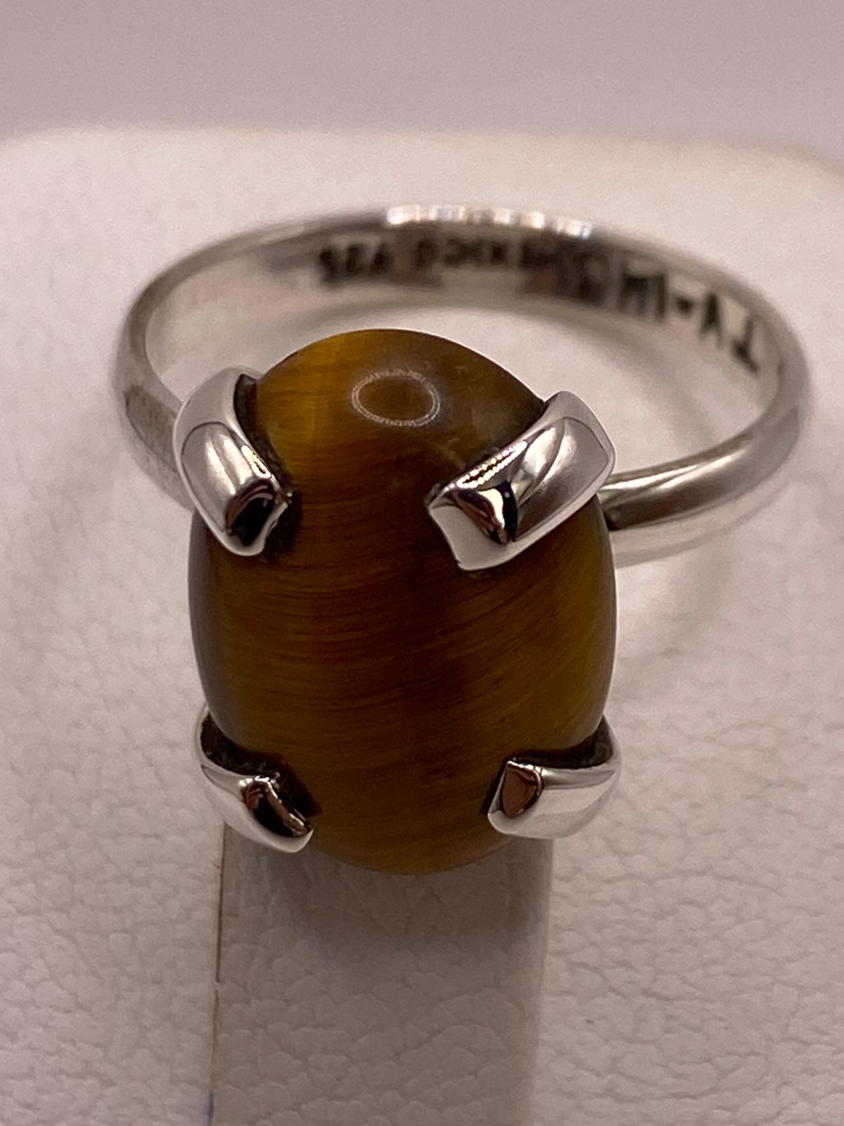 ANILLO CON OJO DE TIGRE DE PLATA LEY 925