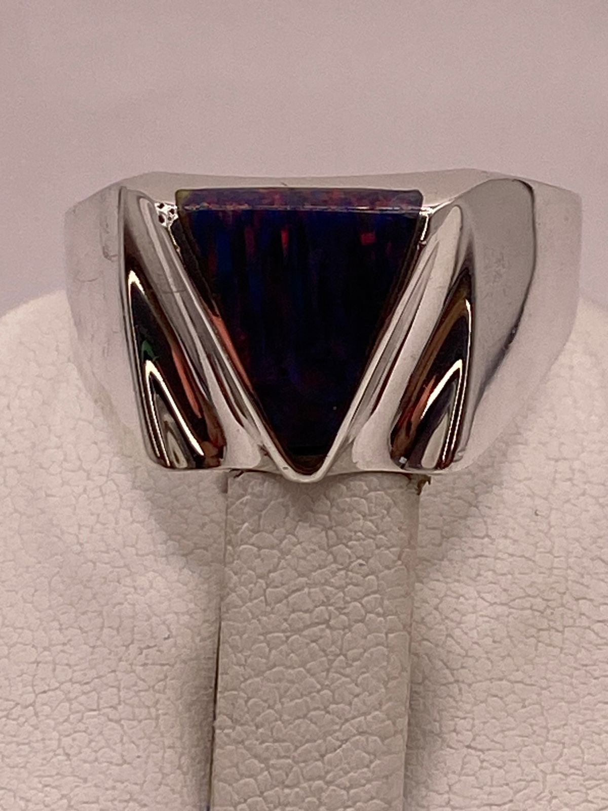 Anillo con Ópalo de Fuego Multicolor en Plata Ley .950