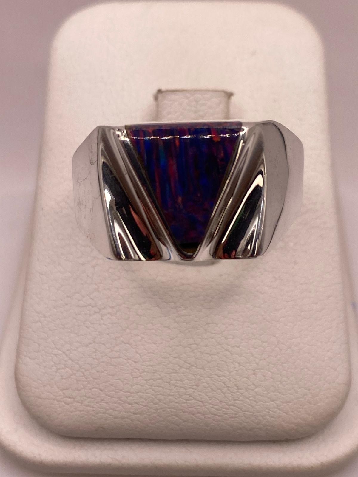 Anillo con Ópalo de Fuego Multicolor en Plata Ley .950