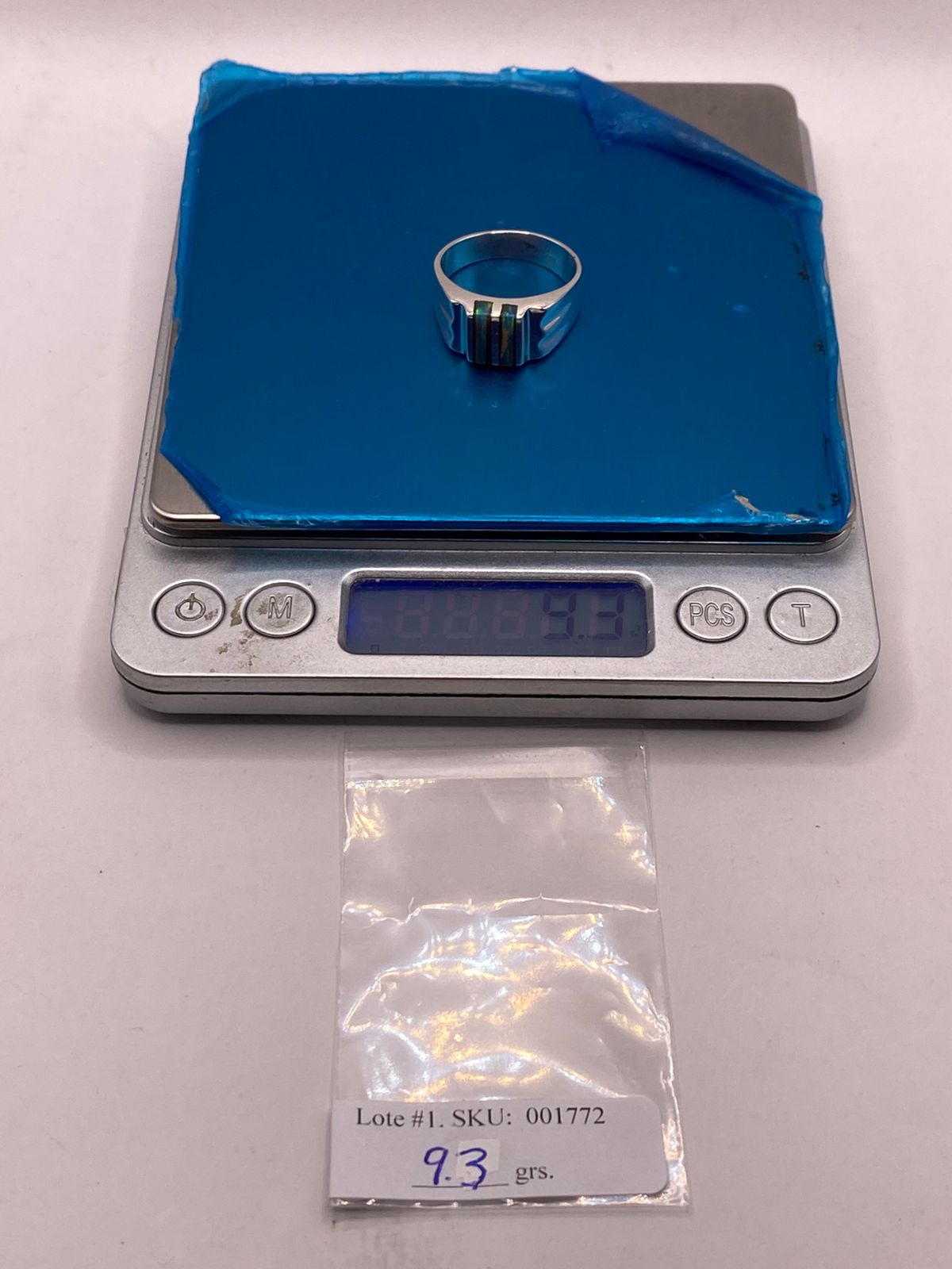 Anillo de Ópalo de Fuego Turquesa Iridiscente en Plata Ley .925