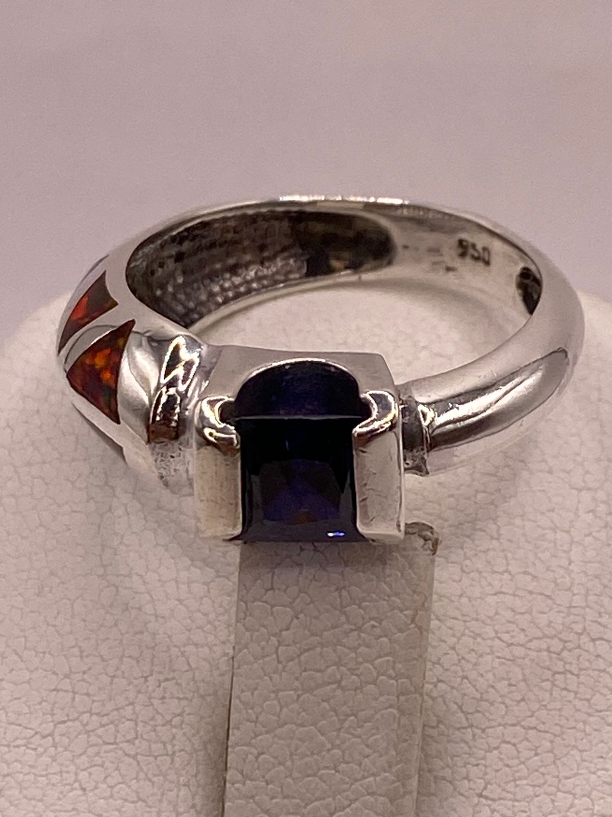 Anillo con Ópalo de Fuego y Zirconia Azul en Plata Ley .950