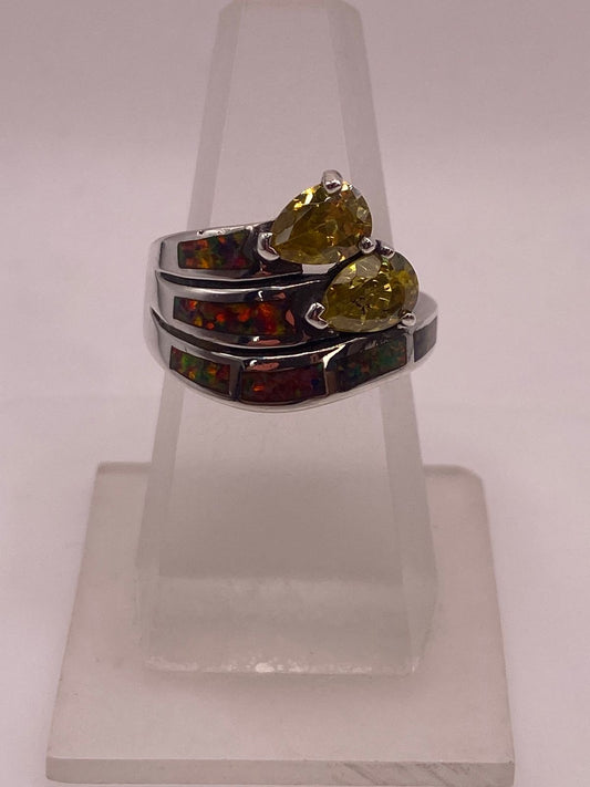 💍🔥 Anillo Ópalo Rojo Fuego & Doble Zirconia Citrino Plata 925 — vista lateral