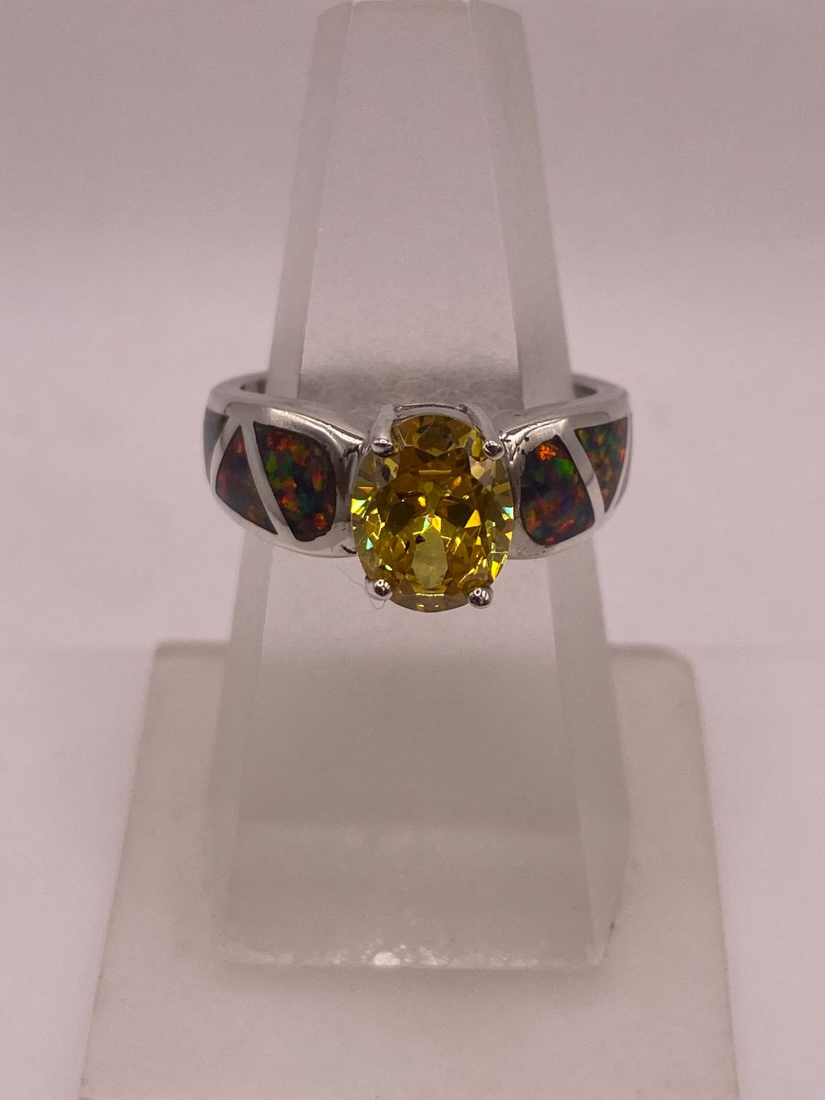 Anillo Ópalo Rojo Fuego & Zirconia Citrino Oval Plata 925