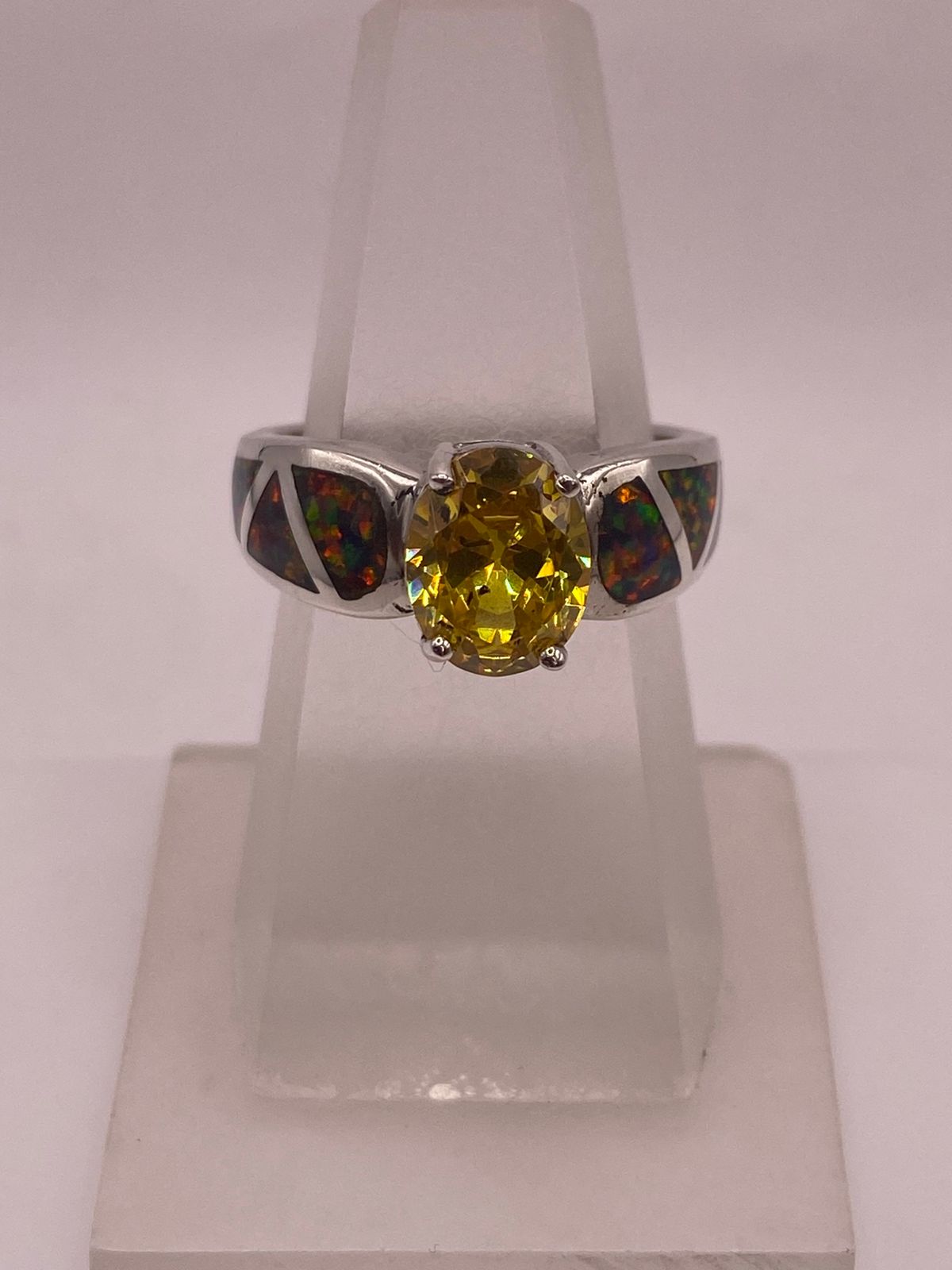 Anillo Ópalo Rojo Fuego & Zirconia Citrino Oval Plata 925