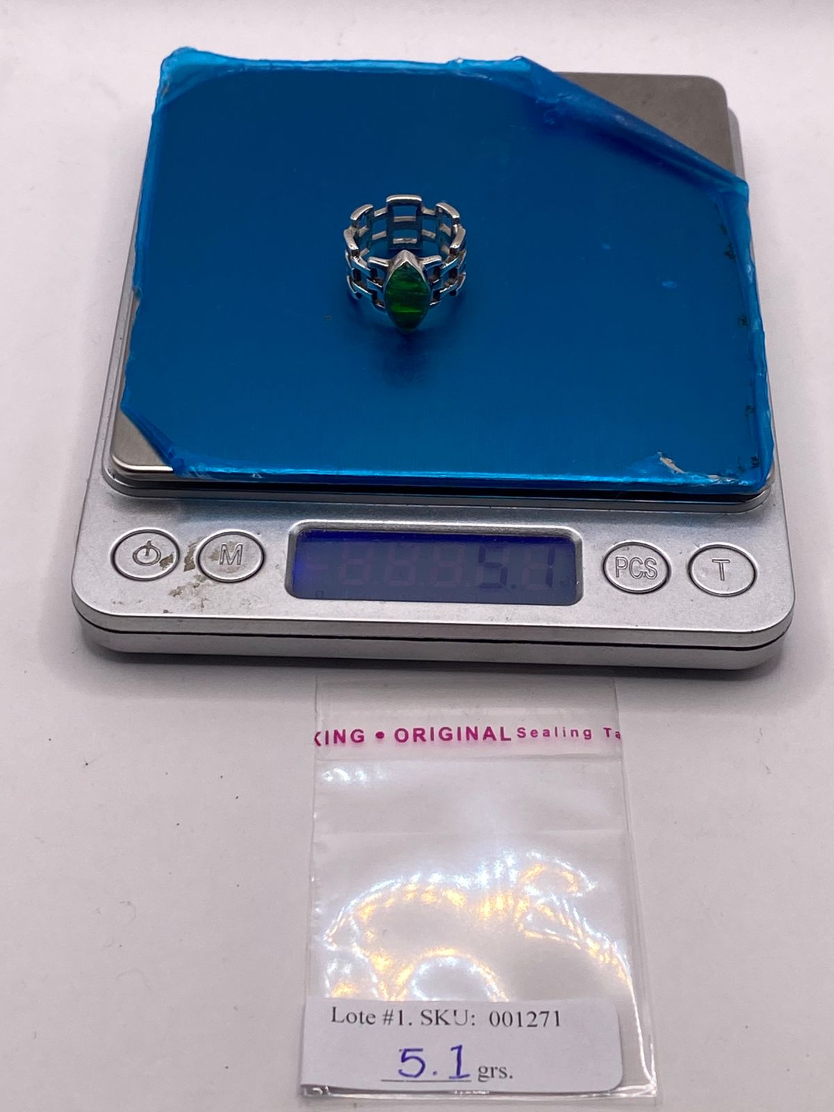 ANILLO DE ÓPALO VERDE Y AZUL TIPO MARQUESA EN PLATA LEY 950