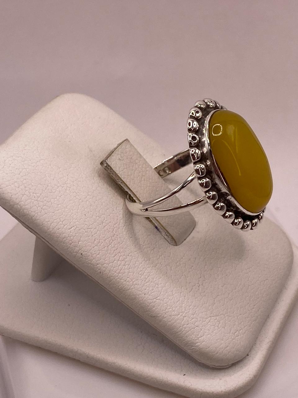 Anillo de Plata Ley 925 con Ágata Amarilla Natural