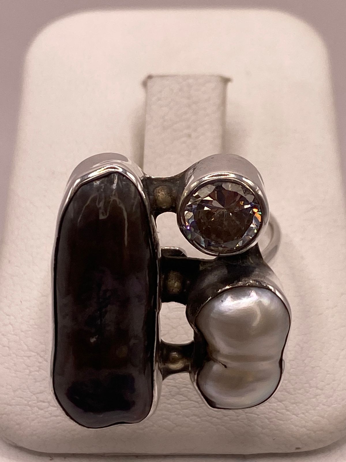Anillo de Plata Ley 925 con Ágata Café, Nácar y Zirconia