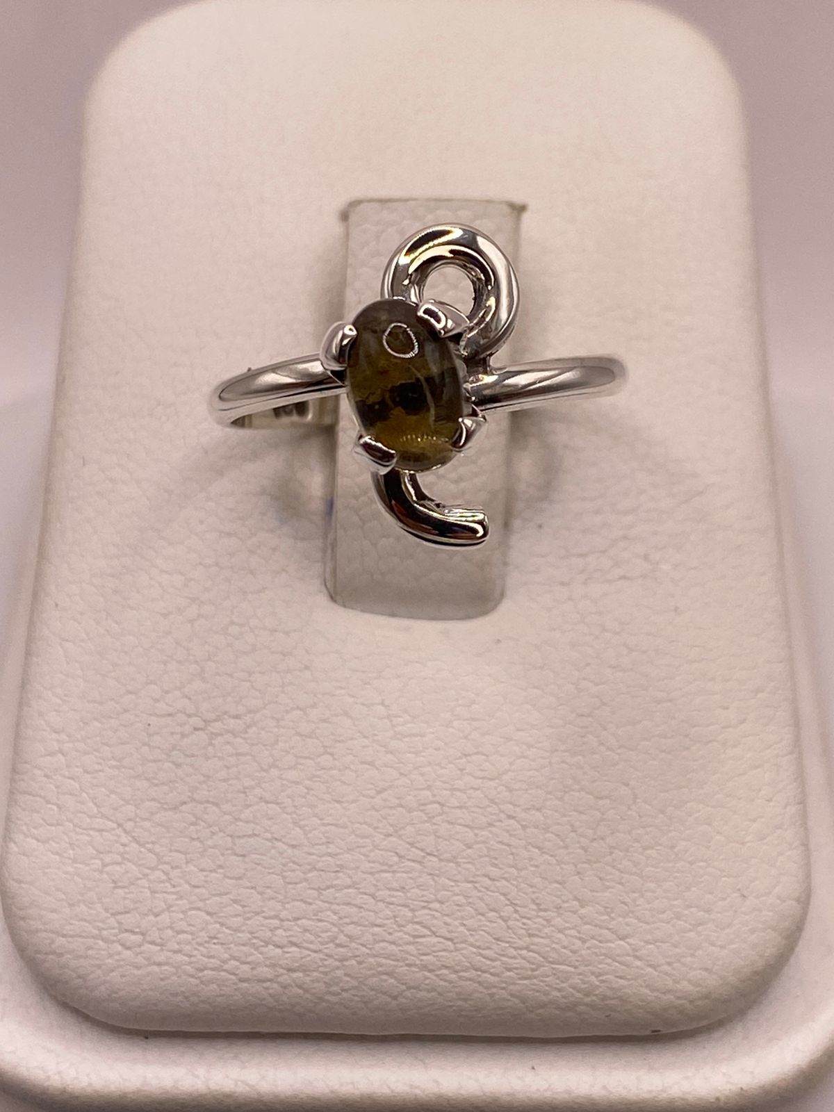 Anillo de Plata Ley 925 con Ámbar Ahumado