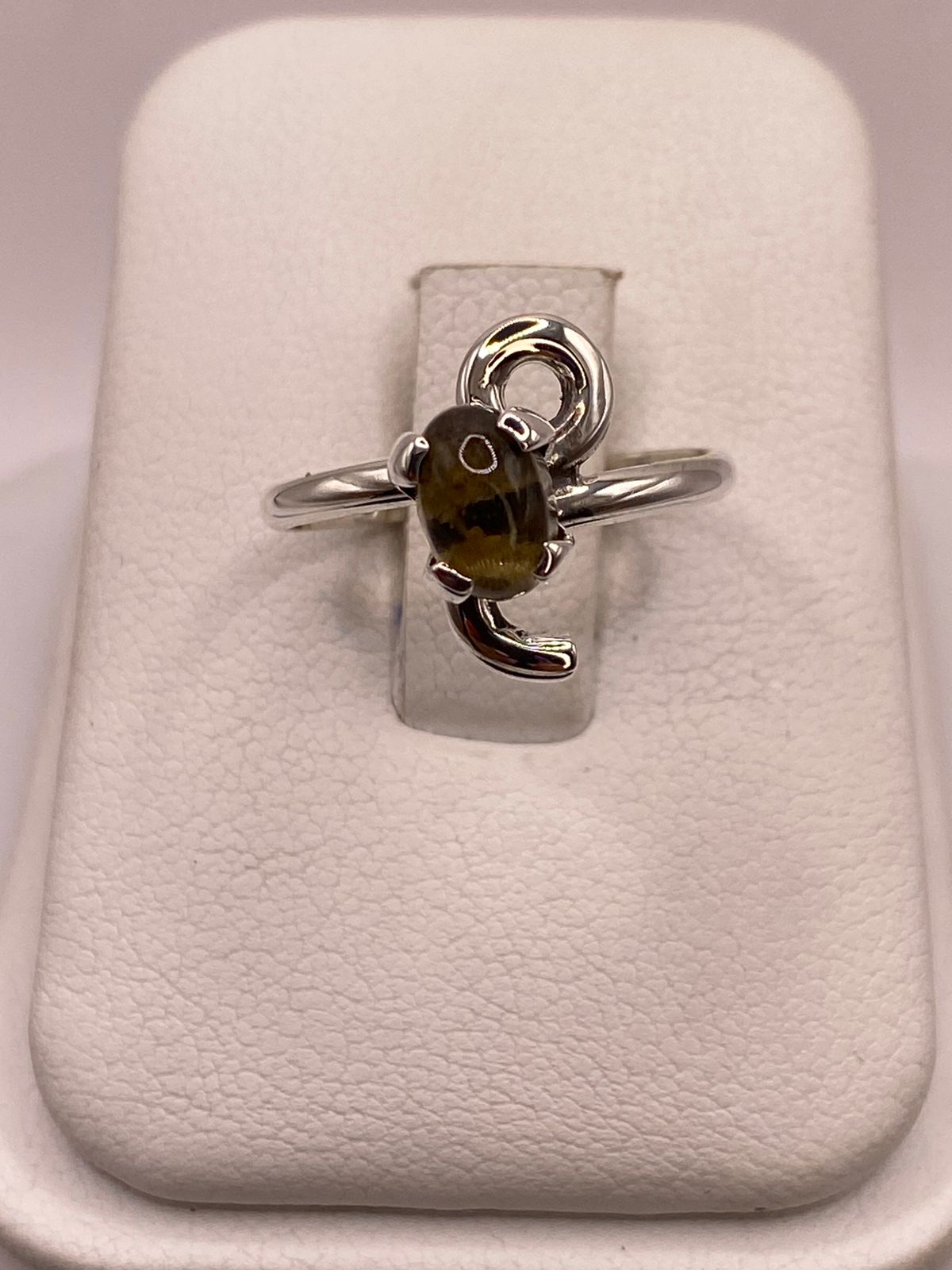 Anillo de Plata Ley 925 con Ámbar Ahumado