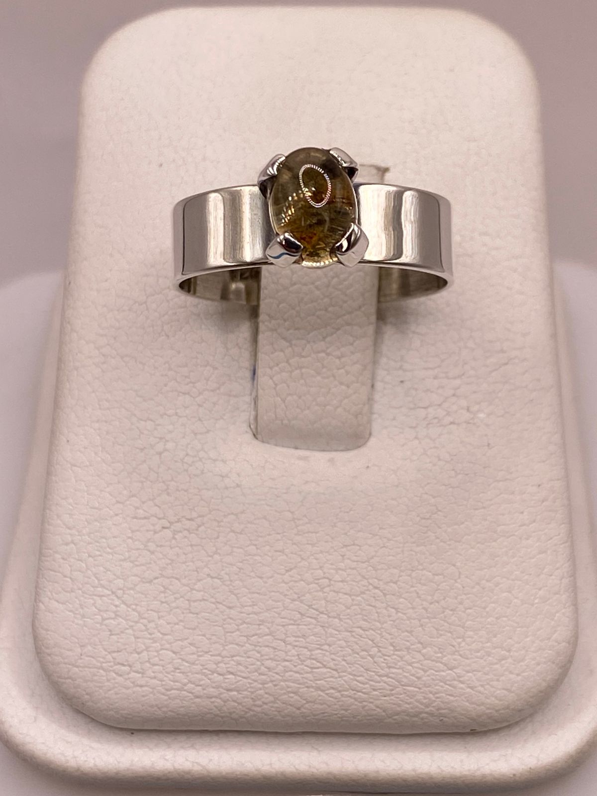 ANILLO DE PLATA LEY 925 CON ÁMBAR AHUMADO