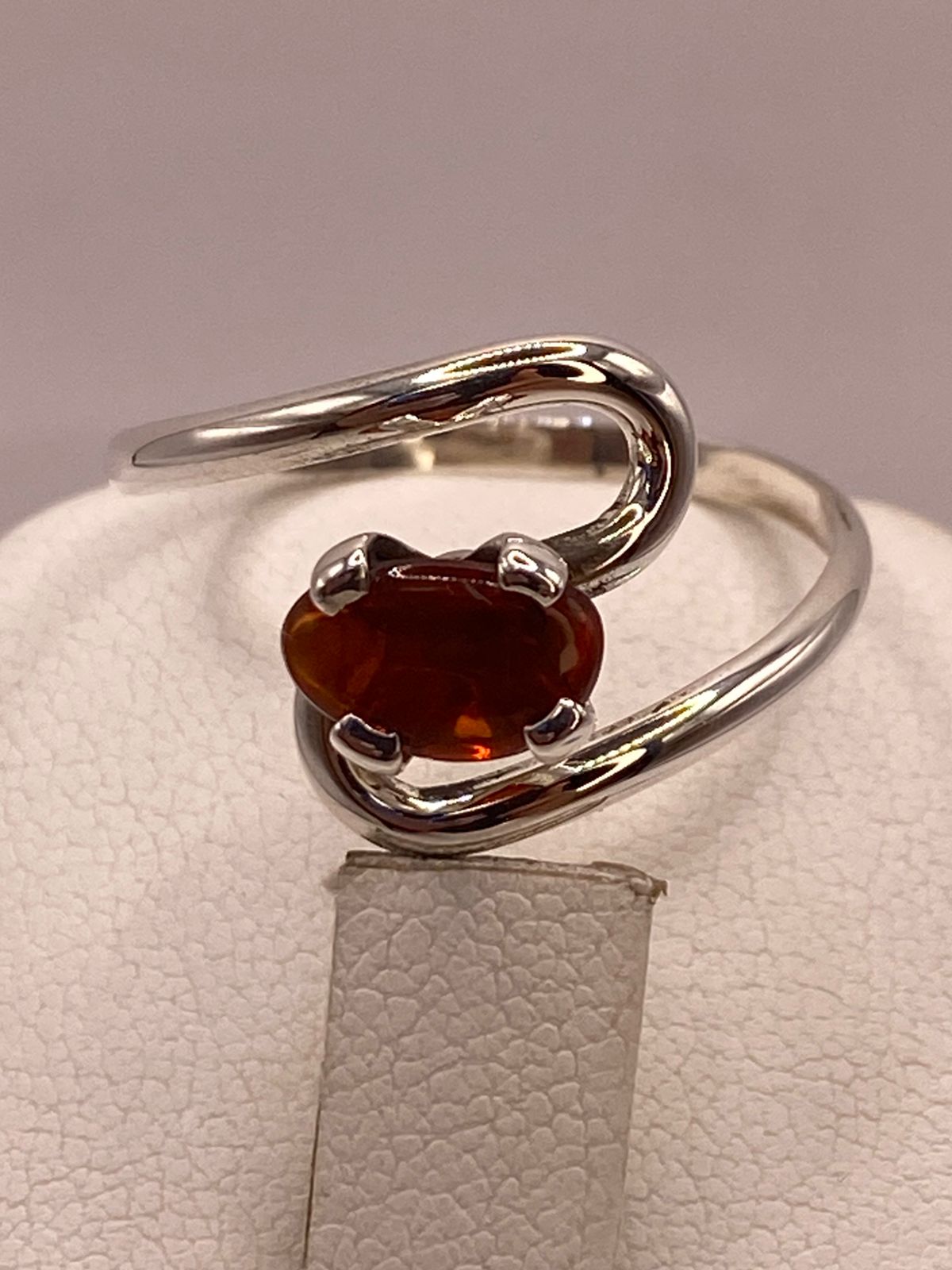 ANILLO DE PLATA LEY 925 CON ÁMBAR NATURAL