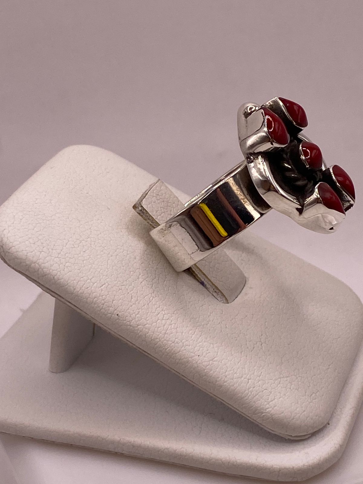 ANILLO DE PLATA LEY 925 CON CORAL ROJO