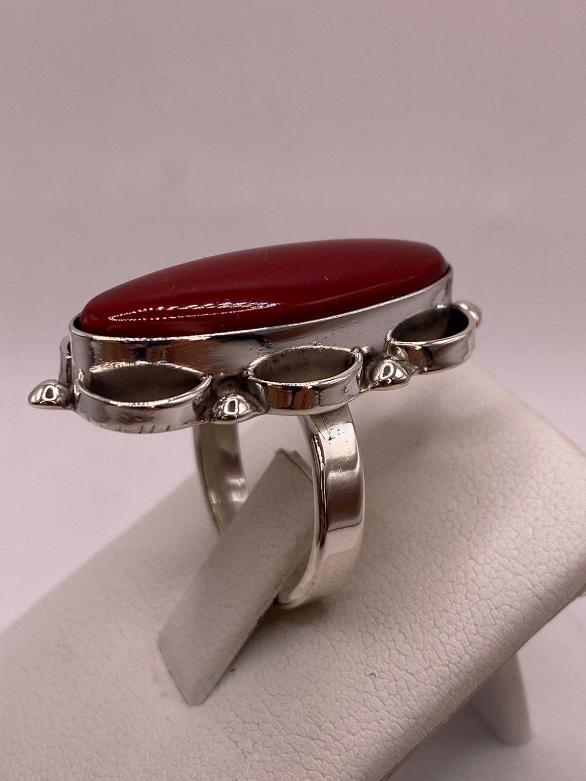 Anillo de Plata Ley 925 con Coral Rojo