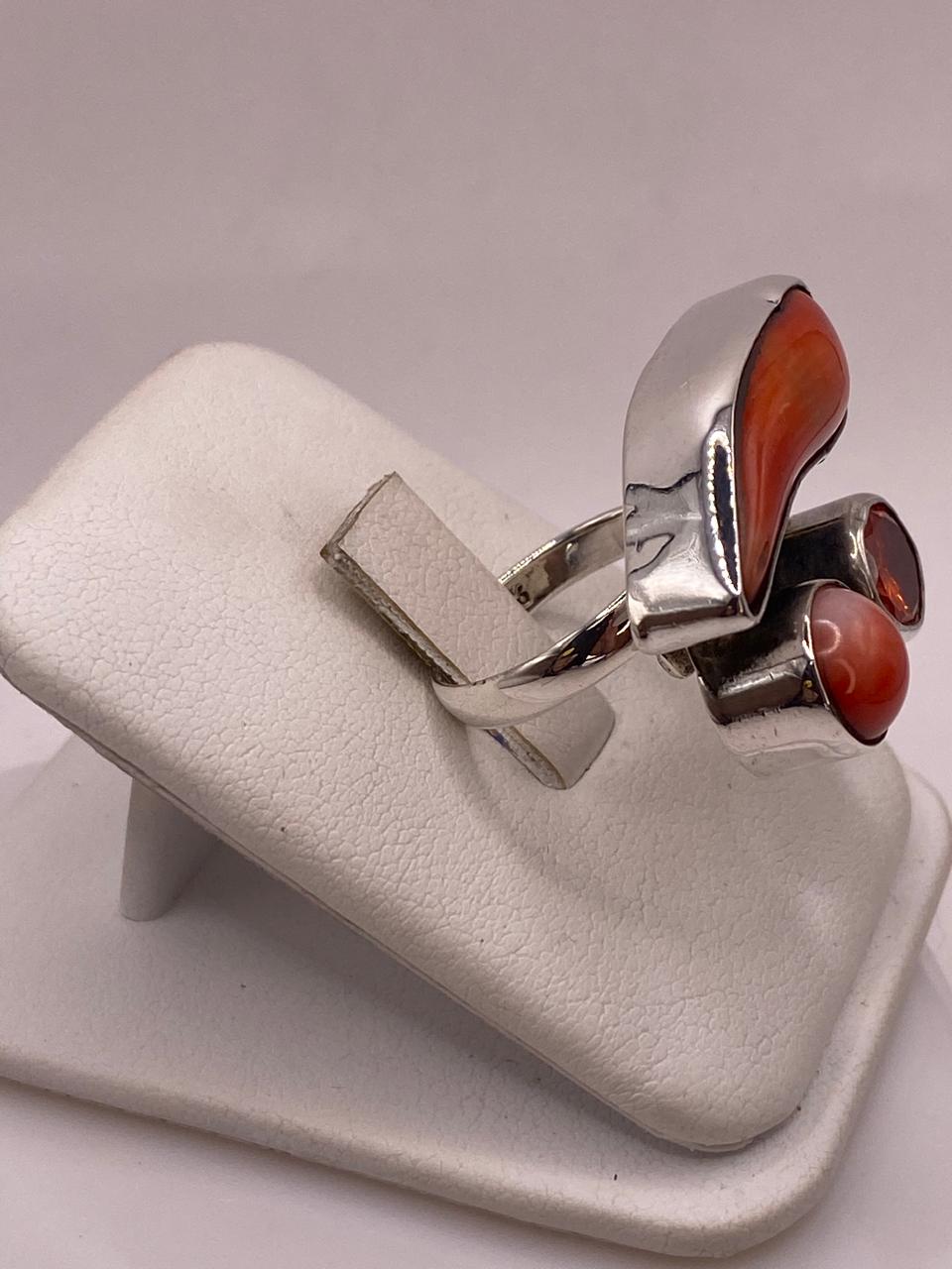 Anillo de Plata Ley 925 con Coralina, Ágata Roja y Zirconia