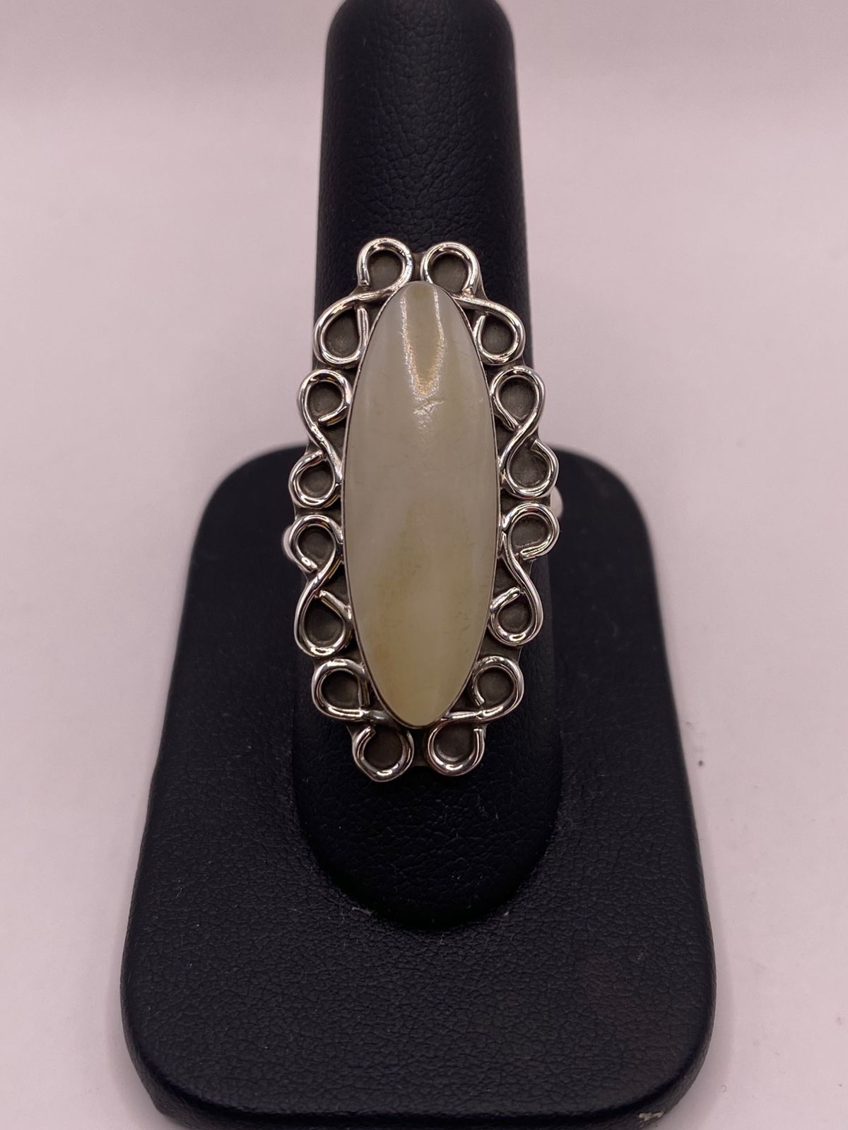 ANILLO DE PLATA LEY 925 CON JADE BLANCO