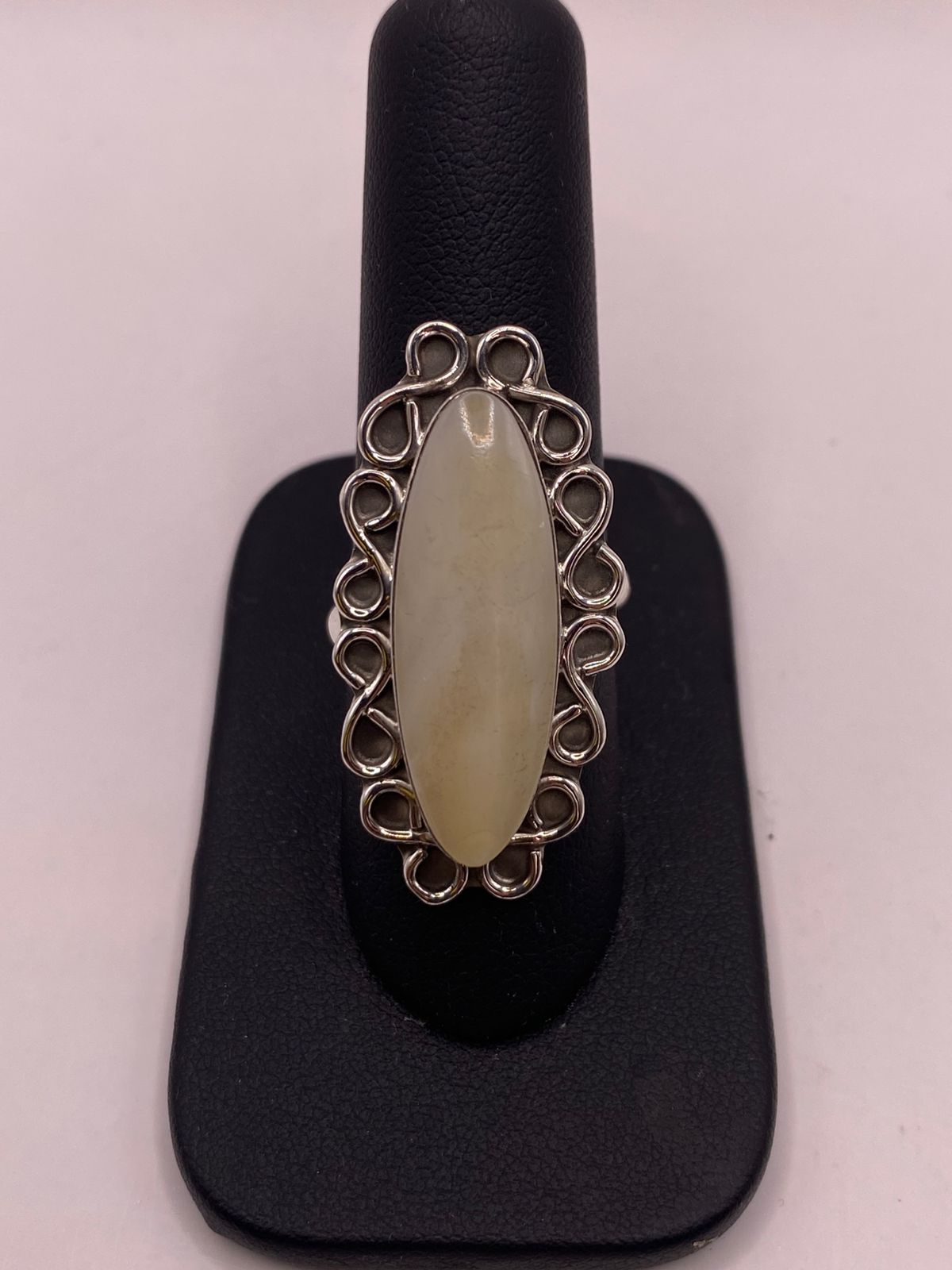 ANILLO DE PLATA LEY 925 CON JADE BLANCO