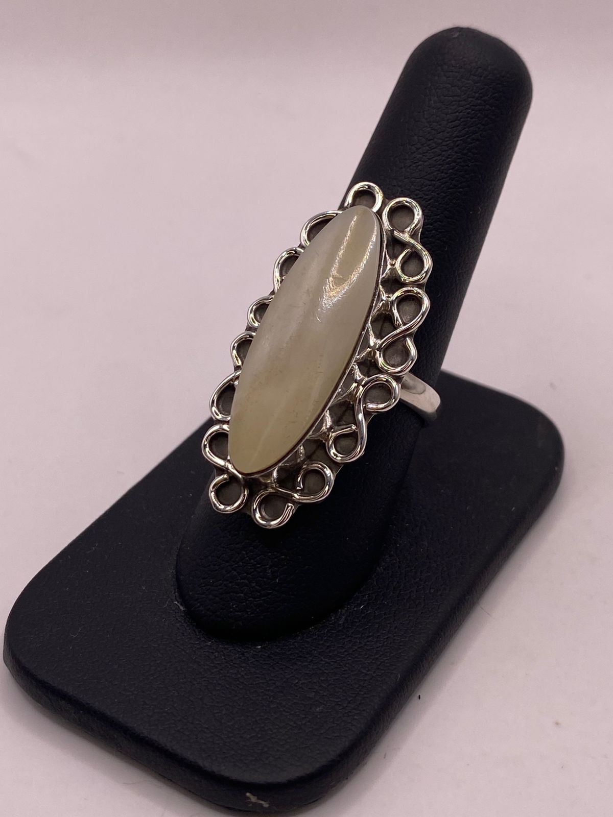 ANILLO DE PLATA LEY 925 CON JADE BLANCO