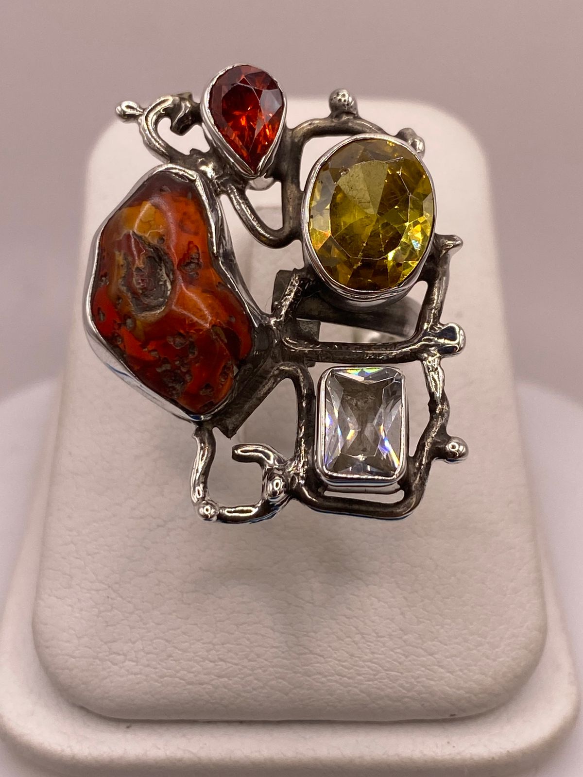 Anillo de Plata Ley 925 con Jaspe Multicolor y Zirconia