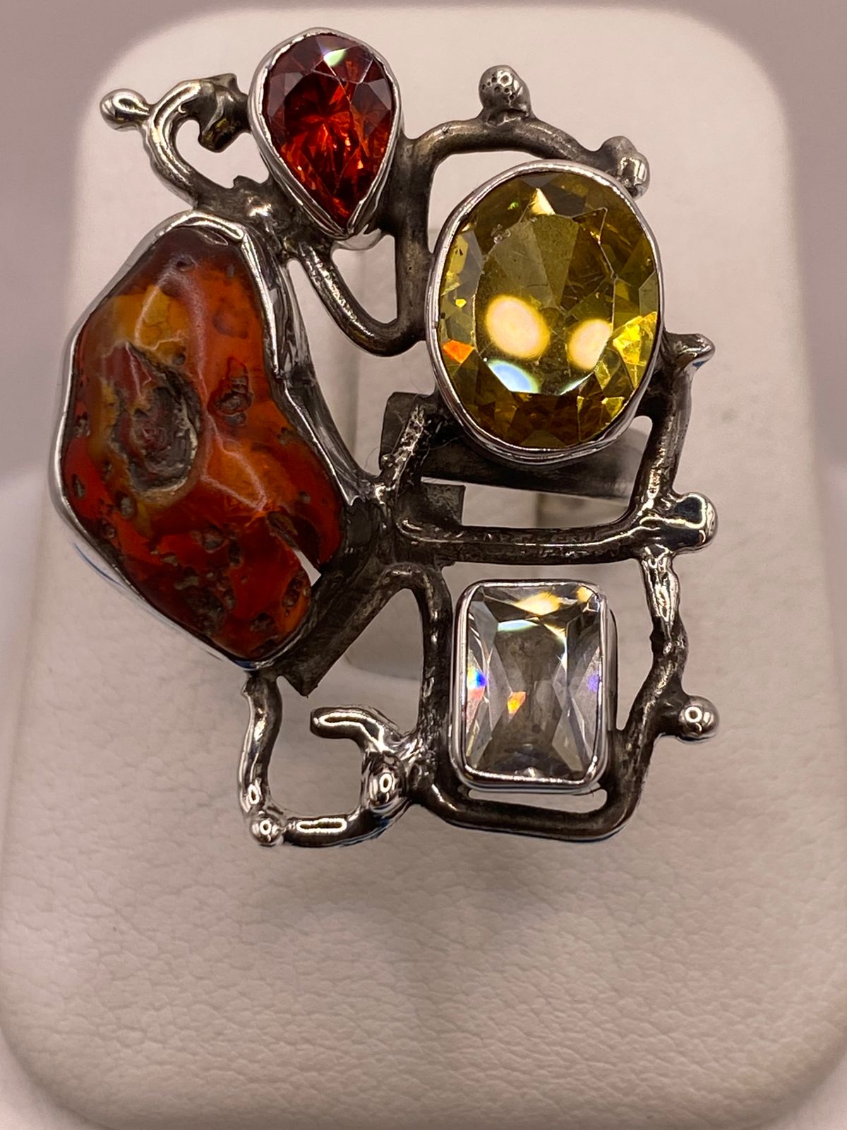Anillo de Plata Ley 925 con Jaspe Multicolor y Zirconia