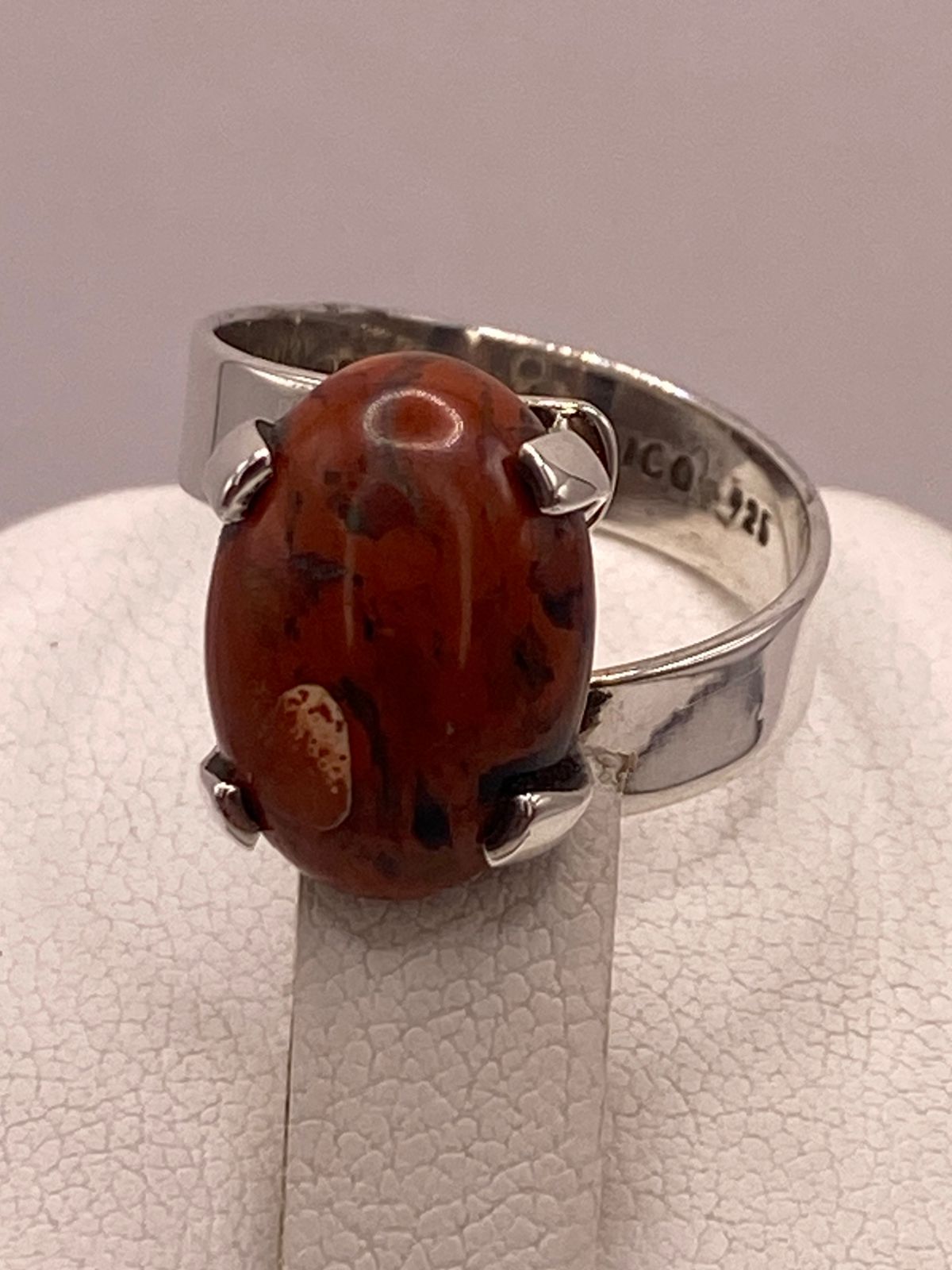 ANILLO DE PLATA LEY 925 CON JASPE ROJO