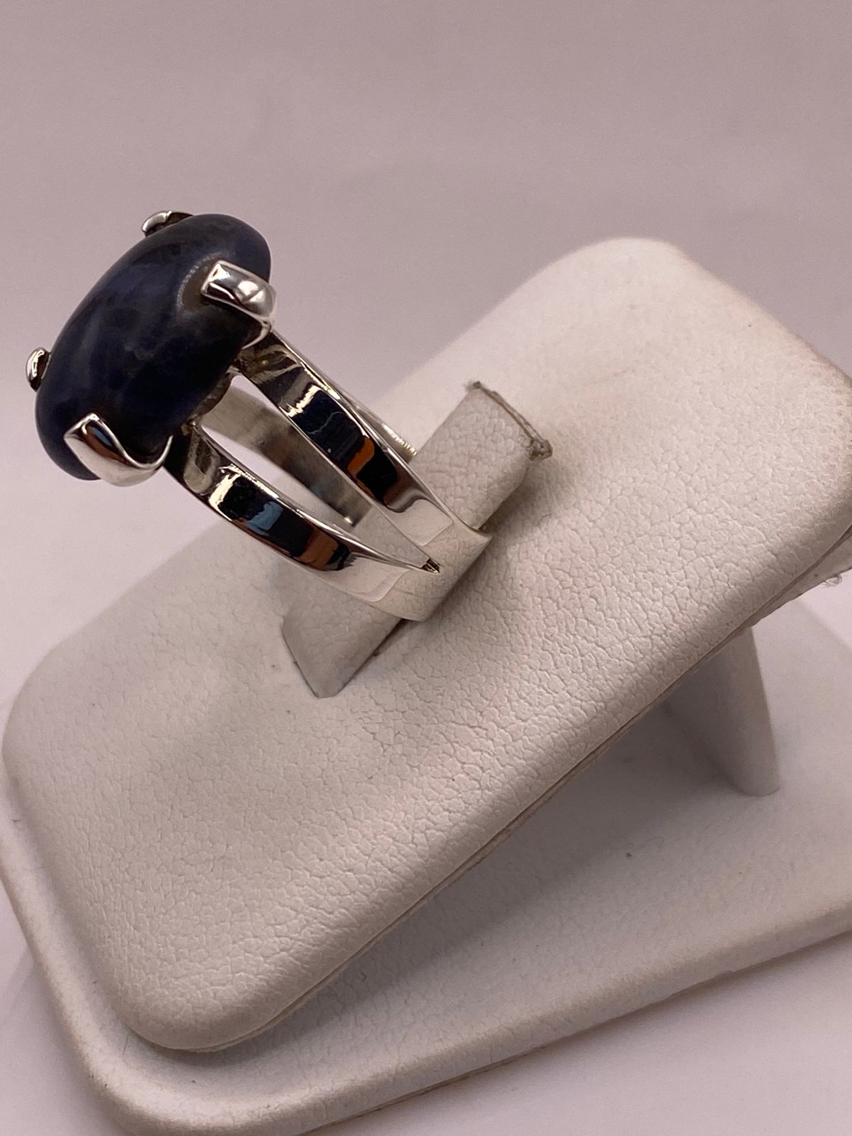 ANILLO DE PLATA LEY 925 CON LAPISLÁZULI