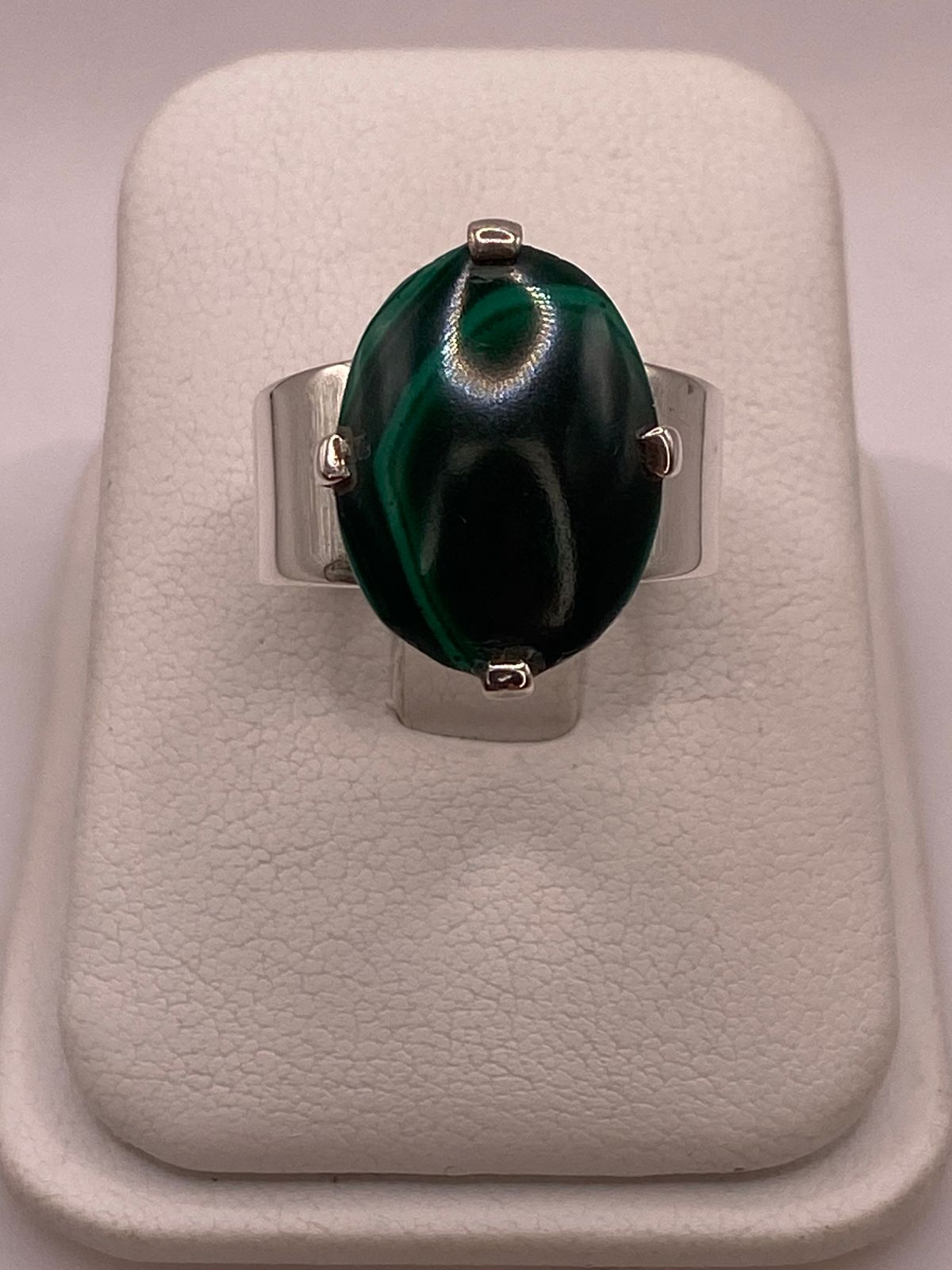 Anillo de Plata Ley 925 con Malaquita Natu