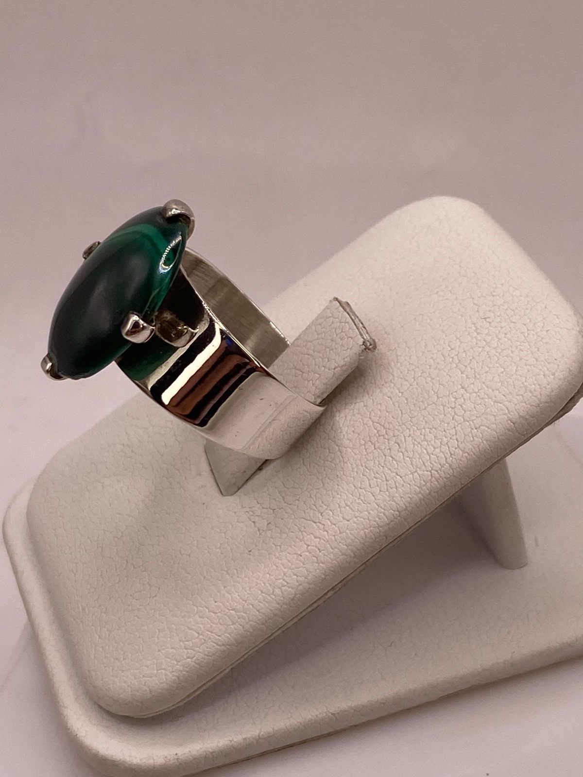 Anillo de Plata Ley 925 con Malaquita Natu